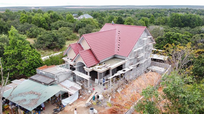 Thi công mái nhà Lê Phong