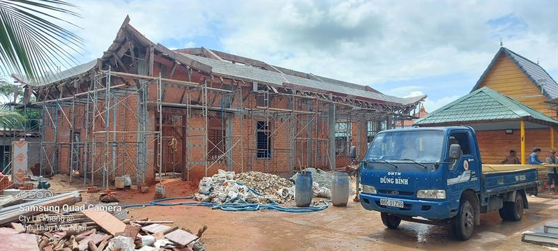 Thi công mái ngói khung kèo Eratruss AZ100 và ngói nhật Kamaki - Japan tại Bình Thuận